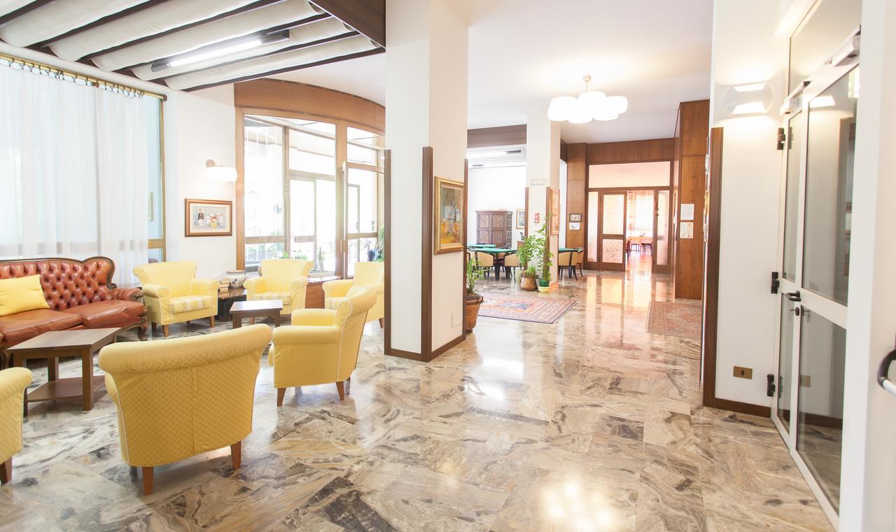Hotel Quisisana Tabiano Terme Exteriör bild