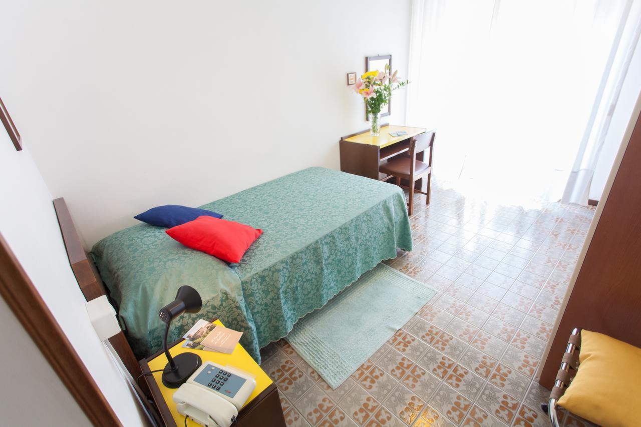 Hotel Quisisana Tabiano Terme Exteriör bild